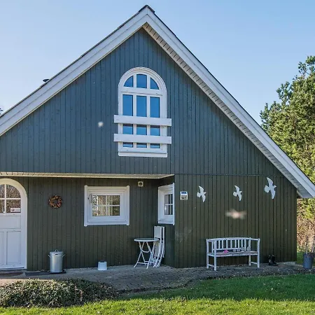 5 Person Holiday In Holiday home