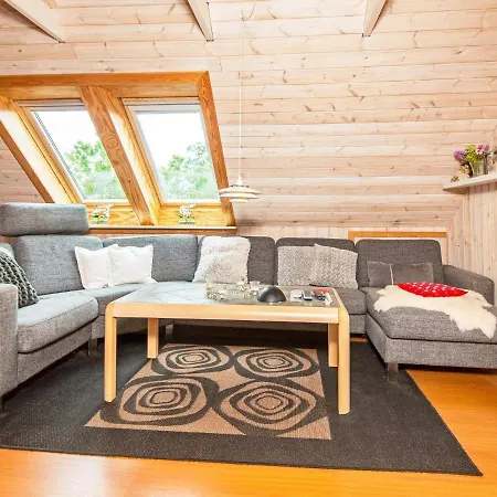 5 Person Holiday In