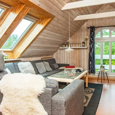 5 Person Holiday In *