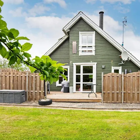 5 Person Holiday In * Hemmet